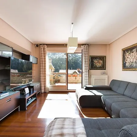 Semesterbostad Spacious With Pool Plentzia Bilbao Area Mendiondo